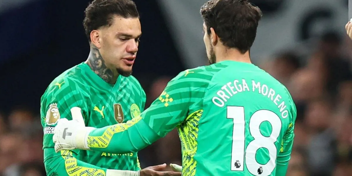 Pep Guardiola Pastikan Ederson dan Ortega Bertahan di Manchester City