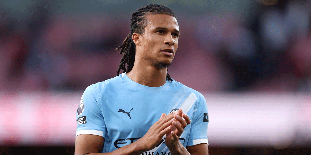 Inter dan AC Milan Bersaing Ketat Untuk Bek Manchester City