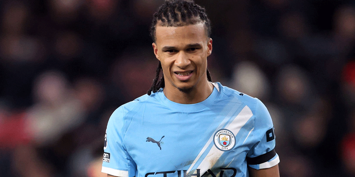 Inter dan AC Milan Bersaing Ketat Untuk Bek Manchester City