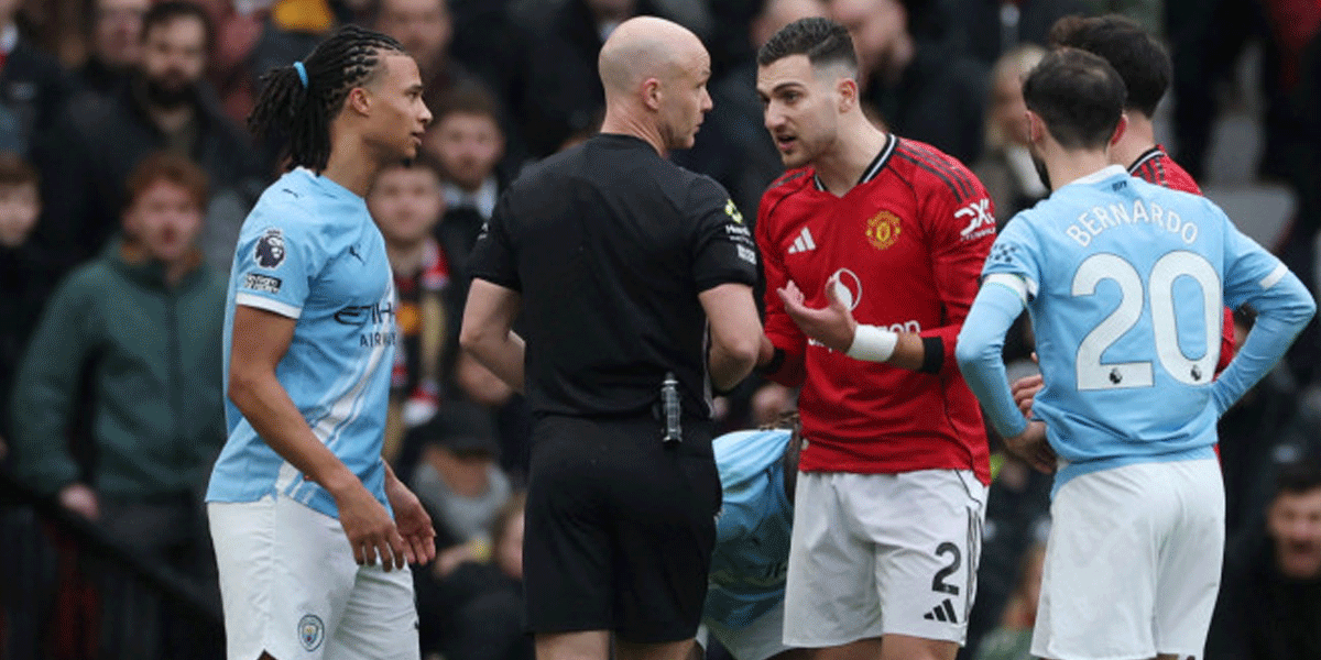 Keputusan Wasit di Derby Manchester Kembali Dipertanyakan